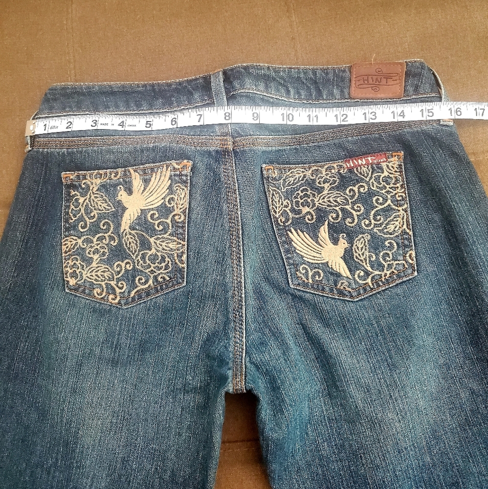 Embroidered Pocket Jeans by HINT - Picture 3 of 8